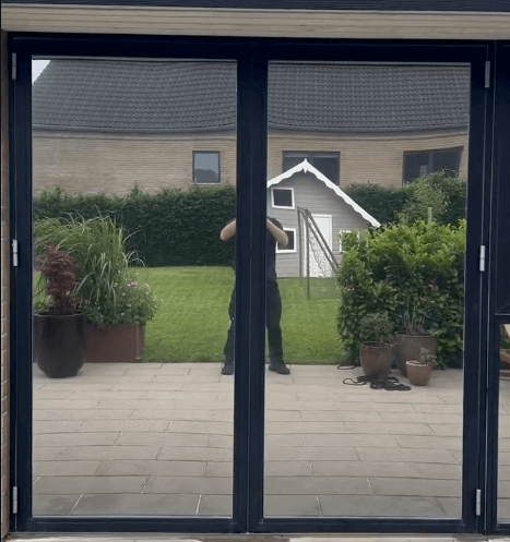 Glasdør med solfilm